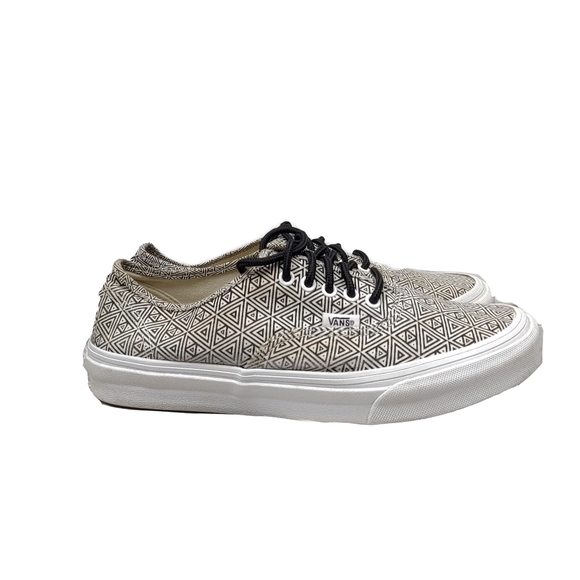 Vans Unisex (Wm 7.5/Men 9) Slim Geometric Sneakers Black/White*Priced to Sell** - Picture 4 of 9